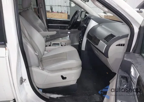 2010 Dodge Grand Caravan Sxt из США, поврежденный, VIN 2D4RN5DX3AR238349